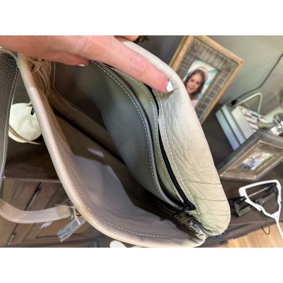 Loriano Tolaini Leather Crossbody Flap Bag Grey - Picture 9 of 13